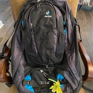 Deuter Traveller 60 + 10 Backpack Black/Turquiose